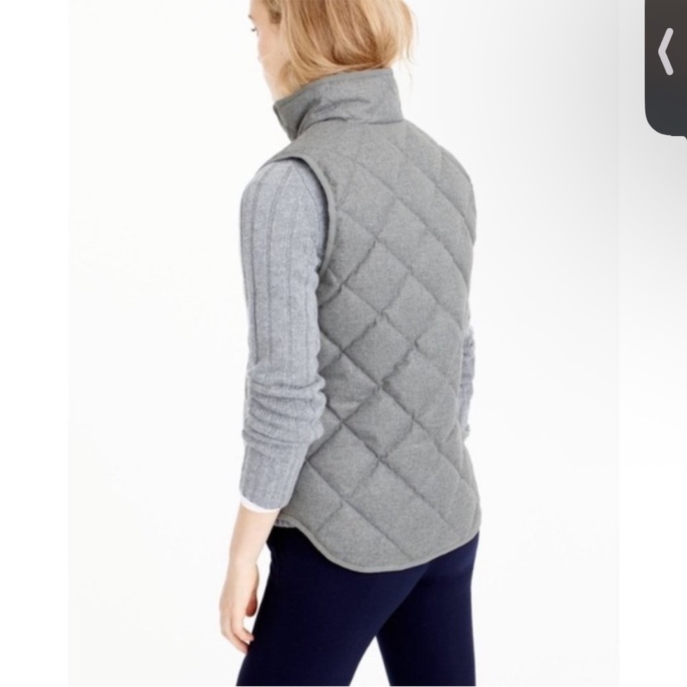 J. Crew Excursion Gray Quilted Puffer Vest Size Small - Picture 3 of 7